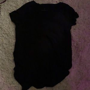 Black ribbed high slit American Eagle t-shirt